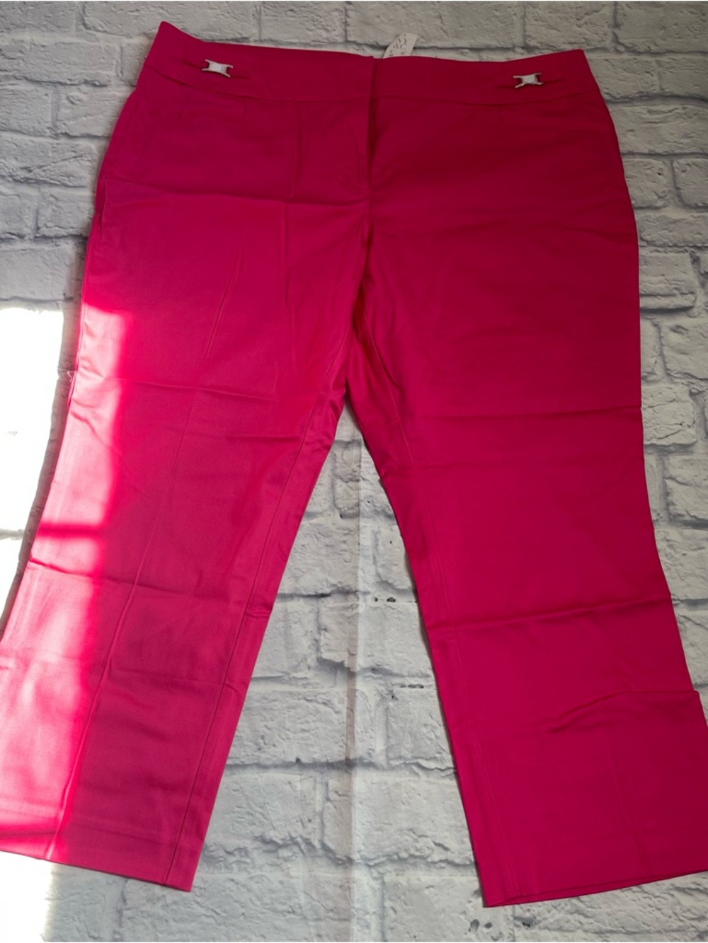 NWT New York & Company Straight Leg Crop Pants